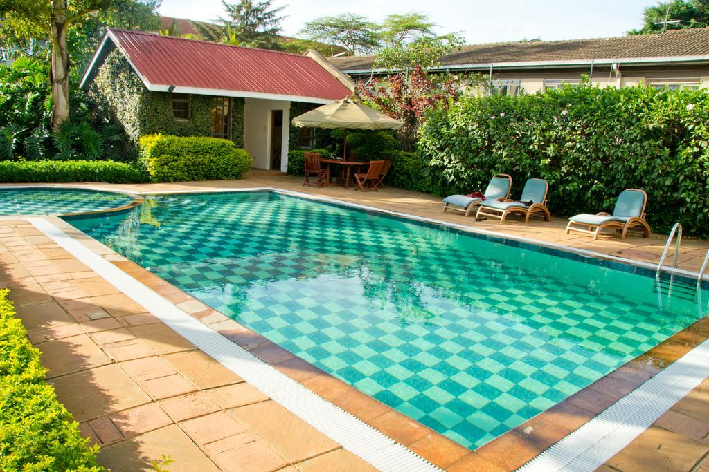 Natural Oak Apartments Nairobi Buitenkant foto