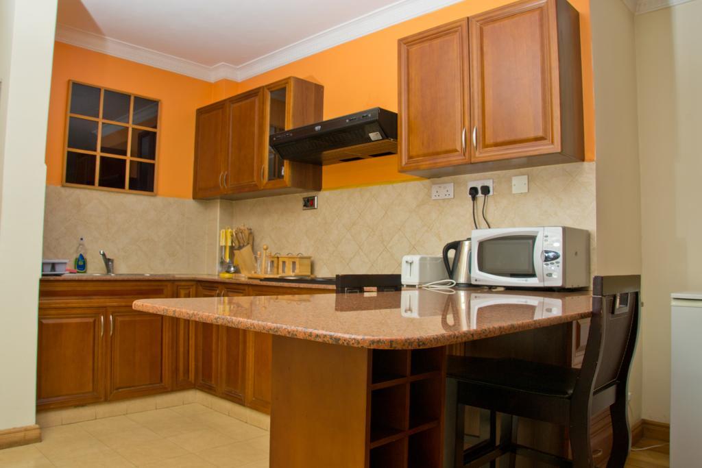 Natural Oak Apartments Nairobi Buitenkant foto