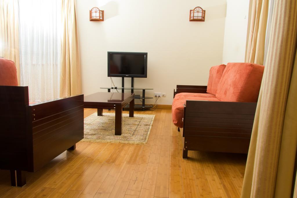 Natural Oak Apartments Nairobi Buitenkant foto